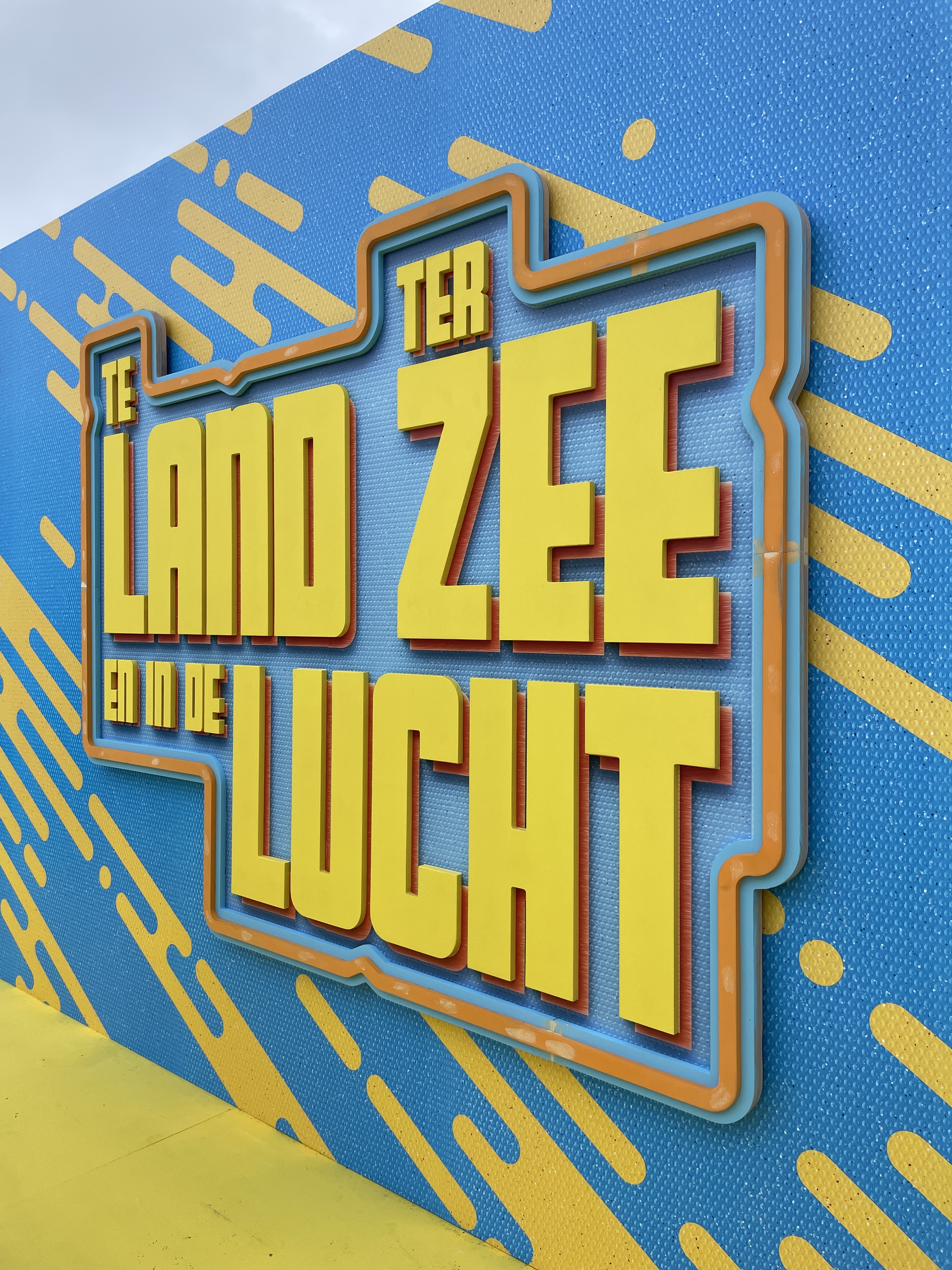 Te Land, Ter Zee en In de Lucht